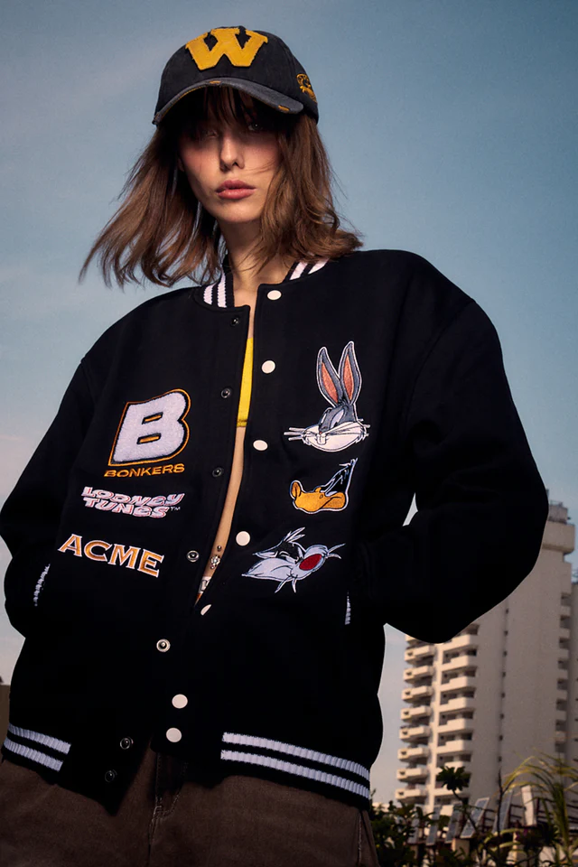 Bonkerscorner_Looney_Tunes_Varsity-Jacket_13_640x_crop_center